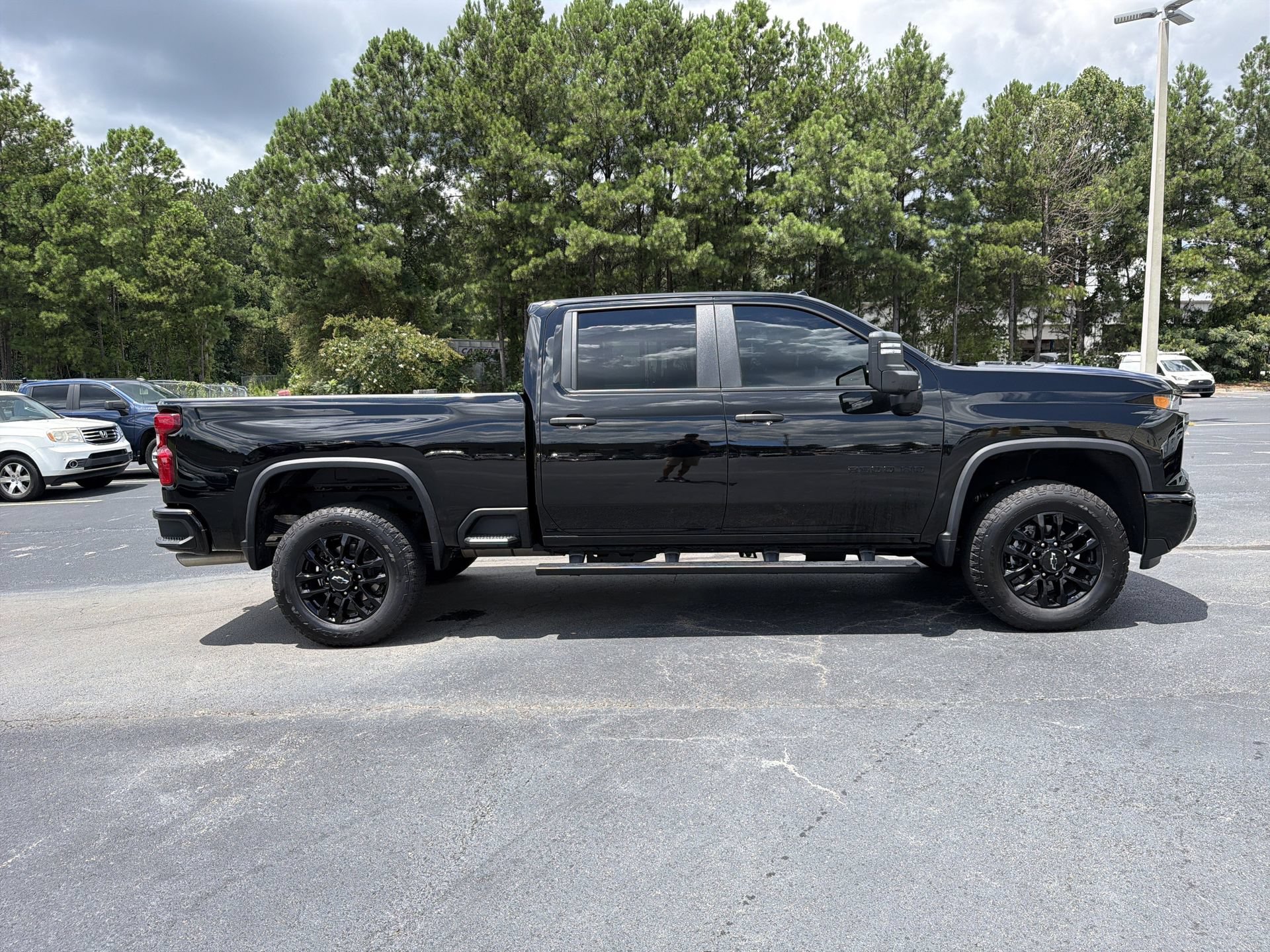 Used 2025 Chevrolet Silverado 2500 Custom w/ Custom Value Package RWD image 16