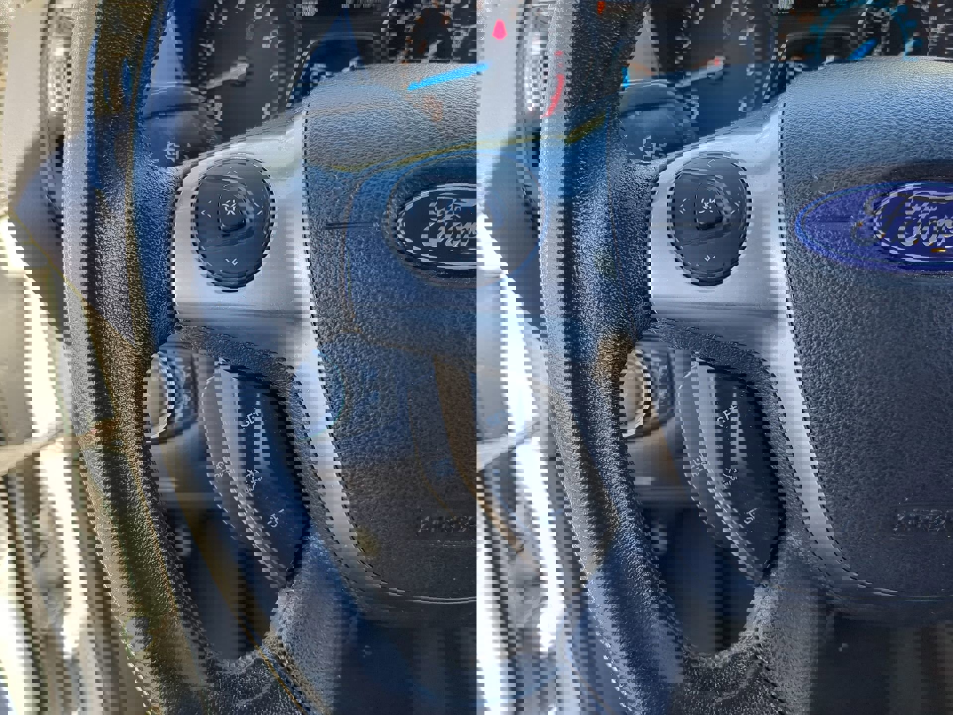 Used 2014 Ford Escape Titanium image 29