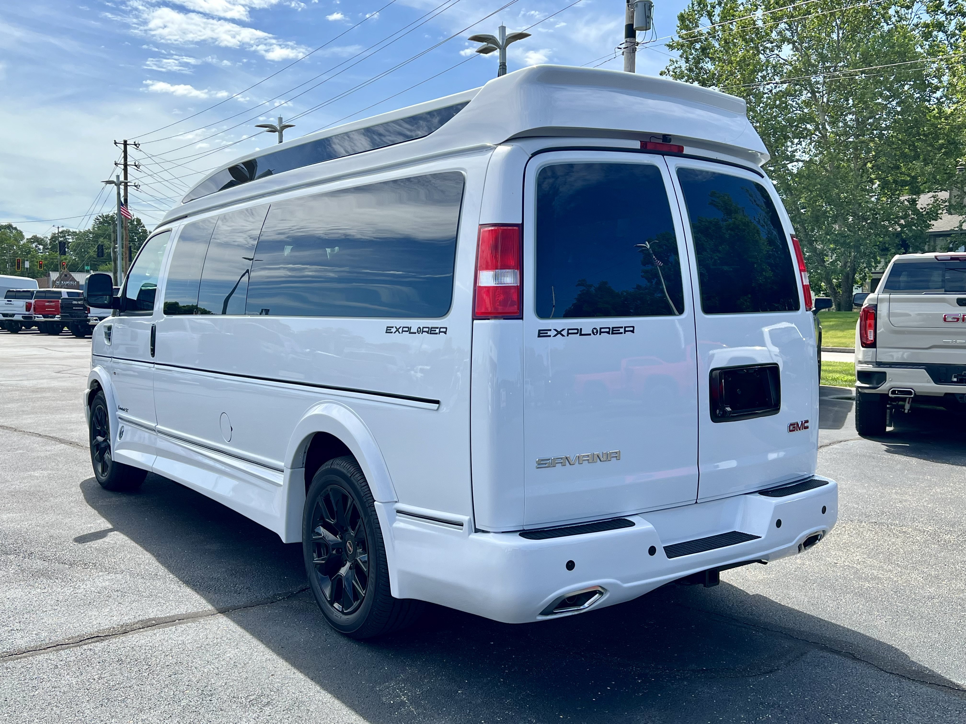 New 2026 GMC Savana 2500 Extended w/ Driver Convenience Package RWD image 5
