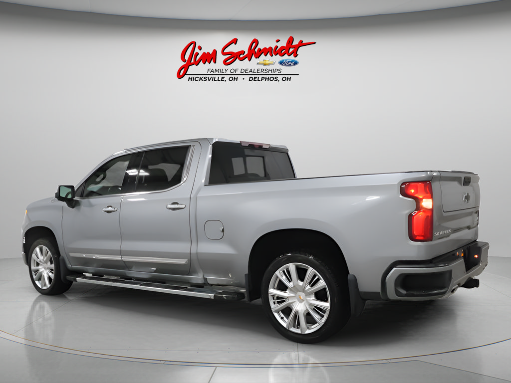 Used 2024 Chevrolet Silverado 1500 High Country w/ High Country Premium Package AWD/4WD image 5