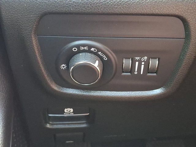 Certified 2023 Jeep Grand Cherokee Altitude AWD/4WD image 30
