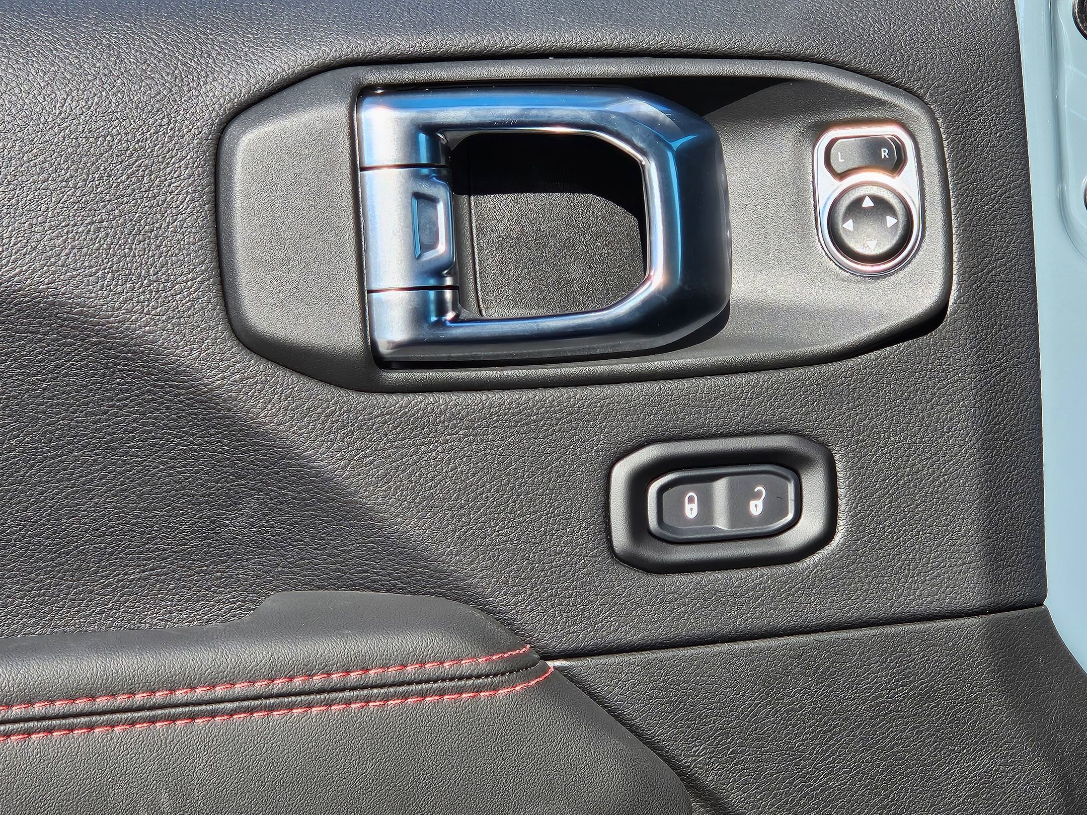 New 2026 Jeep Wrangler Unlimited Rubicon image 17