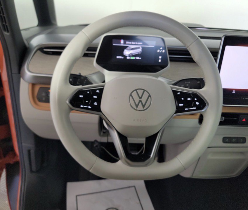 Used 2025 Volkswagen ID. Buzz 1st Edition AWD/4WD image 10