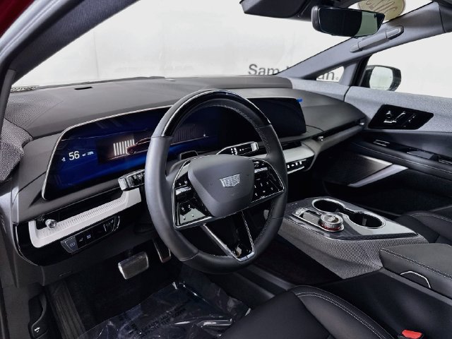 Used 2025 Cadillac Optiq Luxury 1 AWD/4WD image 10