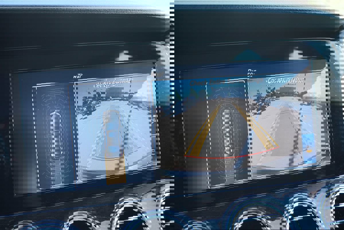 Used 2017 Mercedes-Benz E 300 image 33