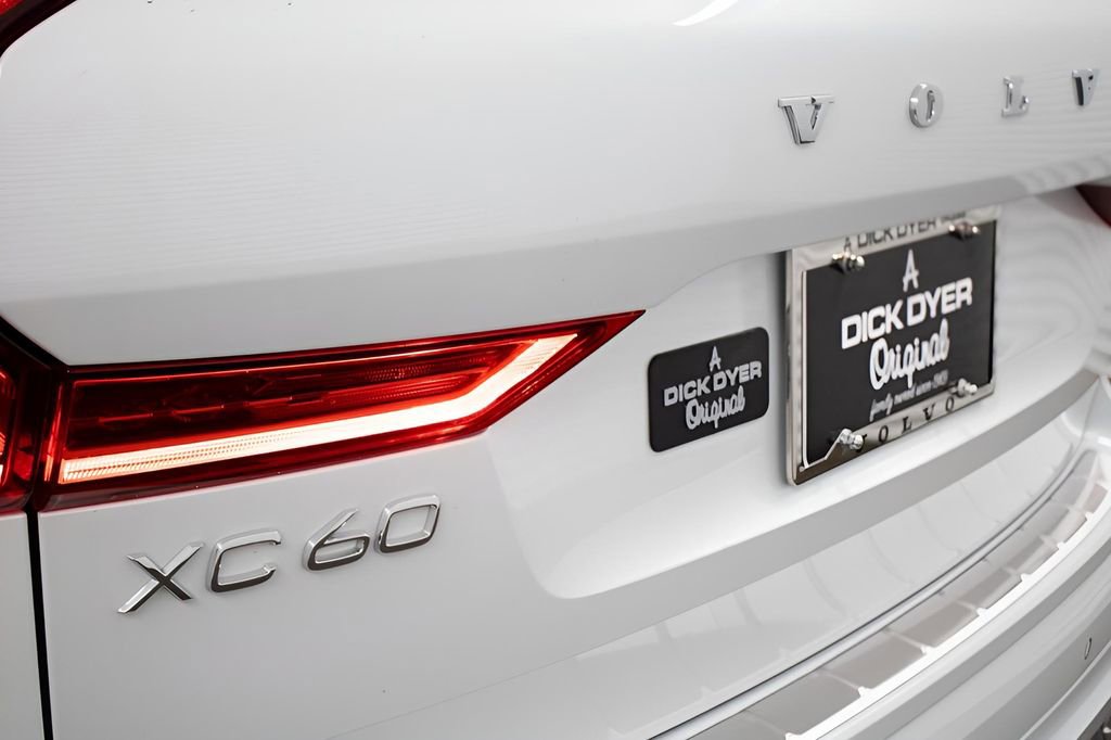 New 2024 Volvo XC60 T8 Plus w/ Protection Package Premier image 6