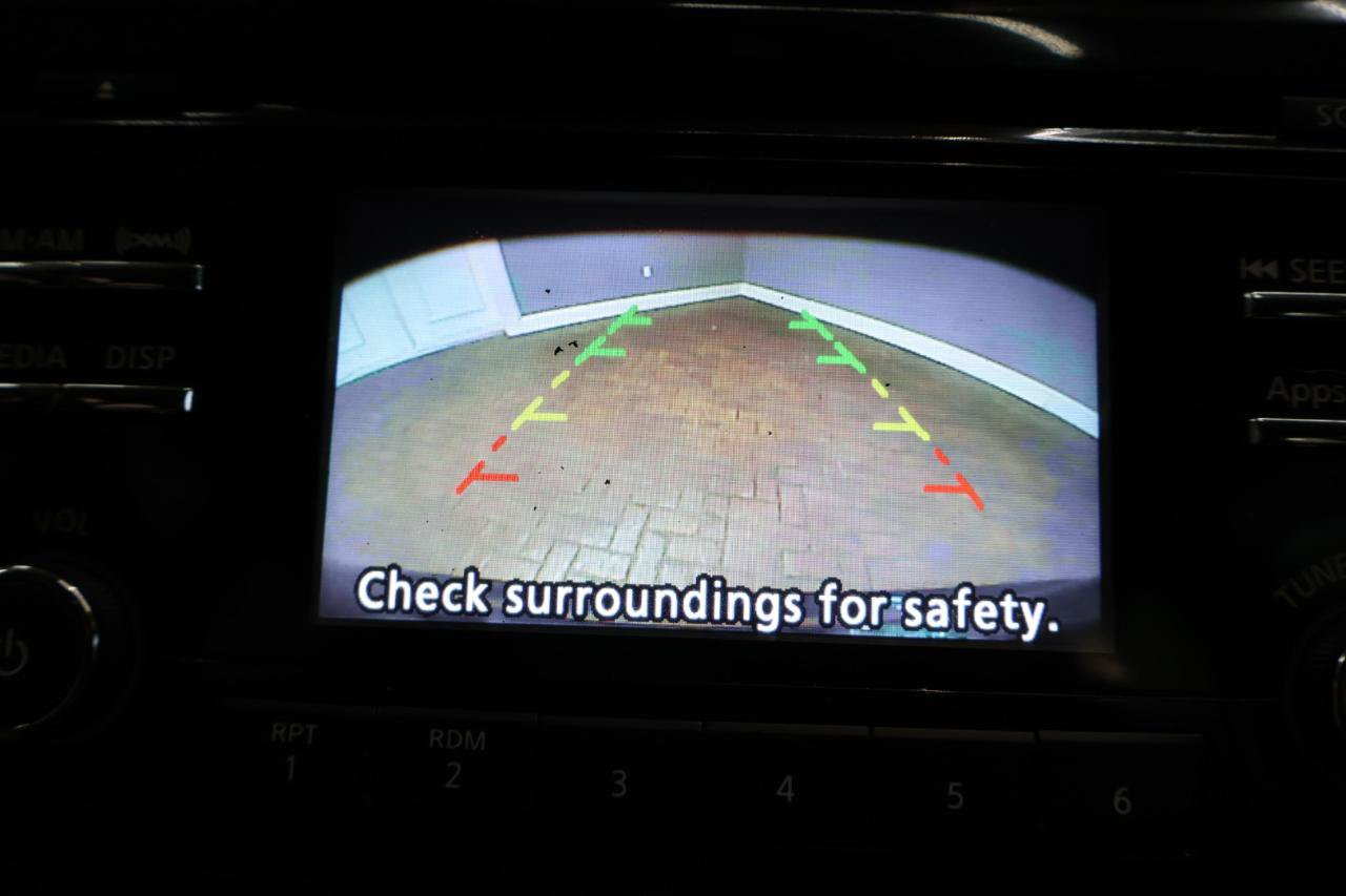 Used 2016 Nissan Rogue SV AWD/4WD image 21