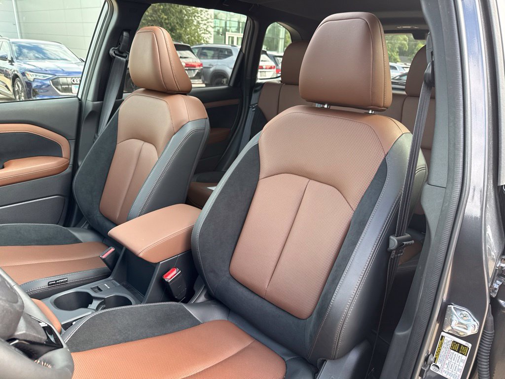 Used 2025 Subaru Forester Touring AWD/4WD image 5