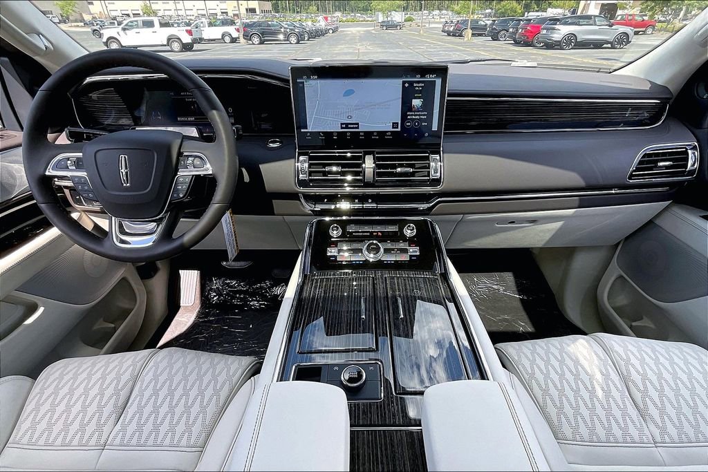 New 2024 Lincoln Navigator L Black Label image 5