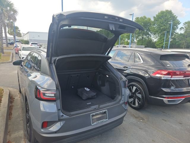 Used 2023 Volkswagen ID.4 Pro S image 9