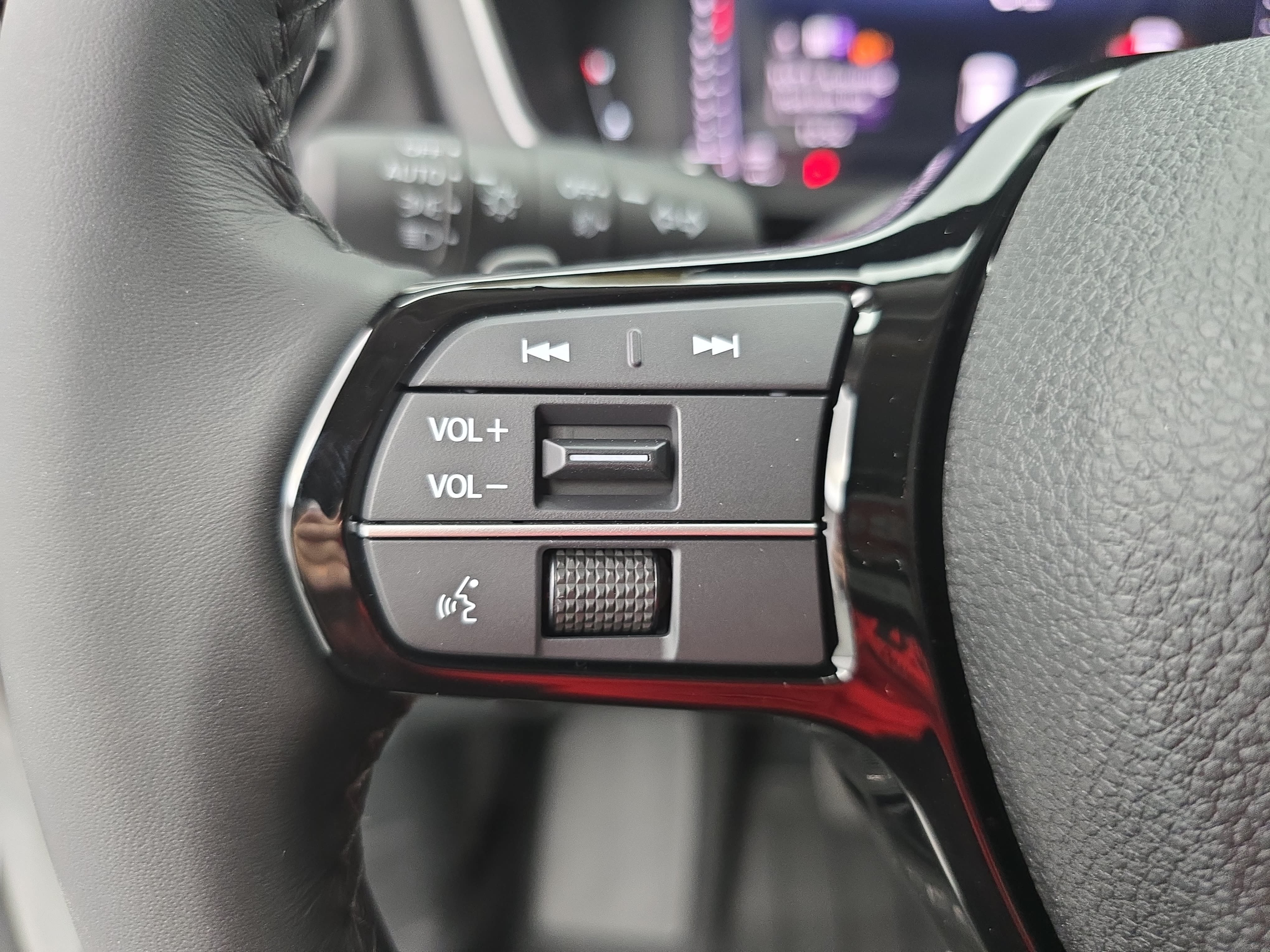 New 2026 Honda Pilot Touring image 17