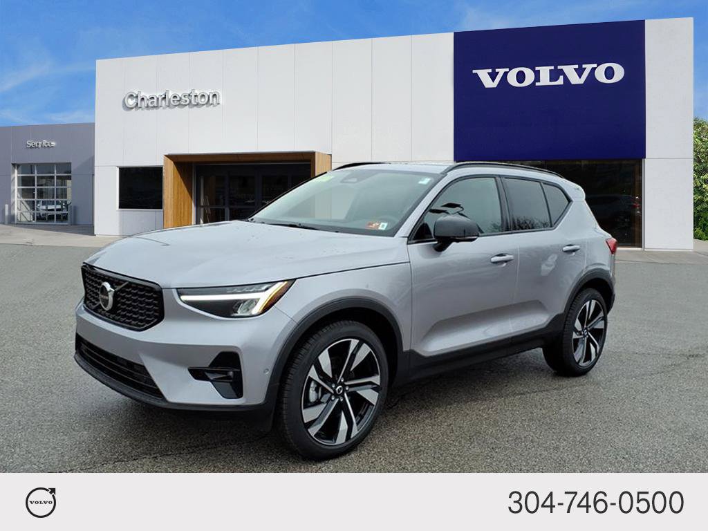 Certified 2026 Volvo XC40 B5 Plus w/ Climate Package AWD/4WD image 7