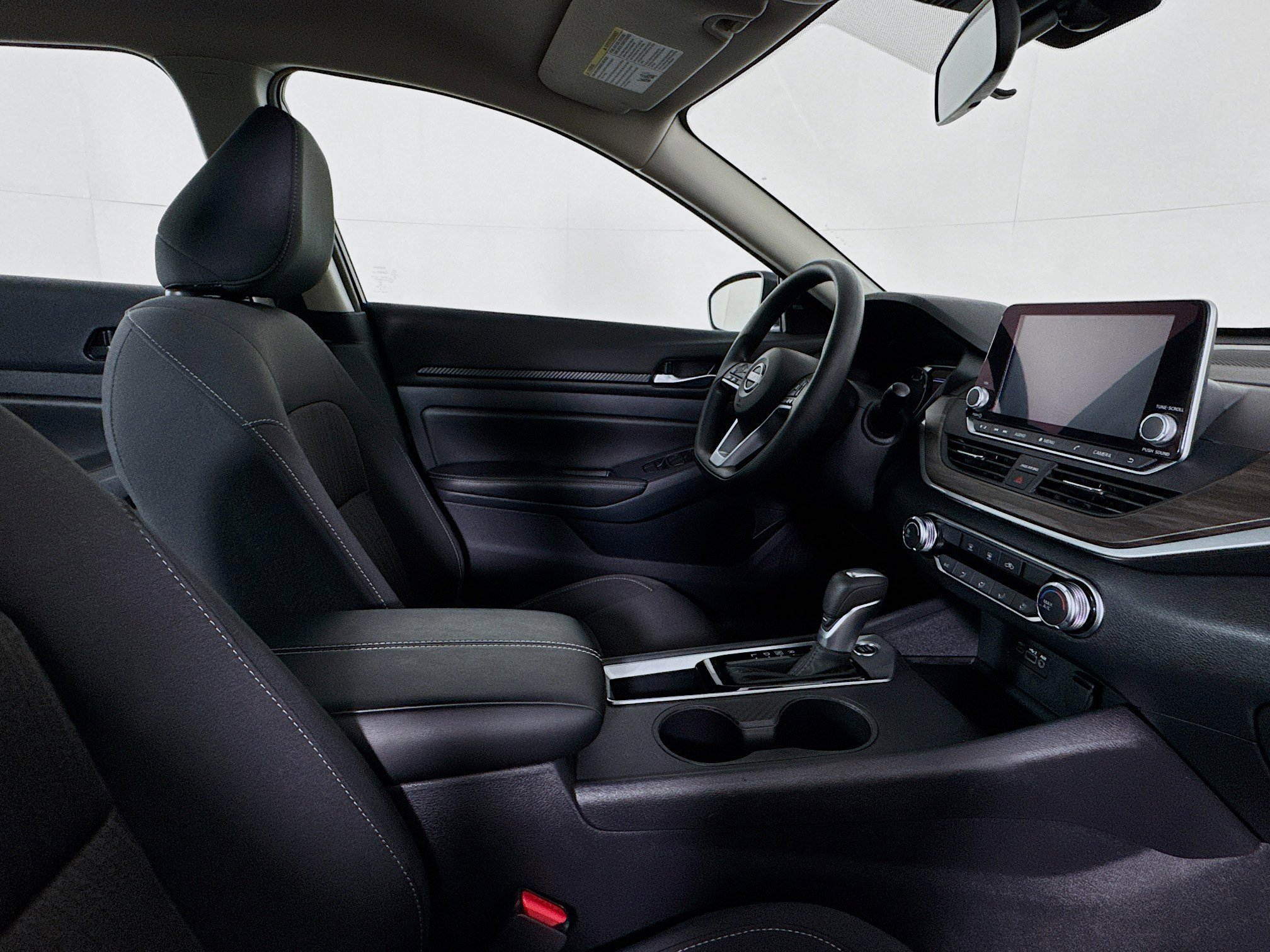 Used 2025 Nissan Altima 2.5 SV image 28