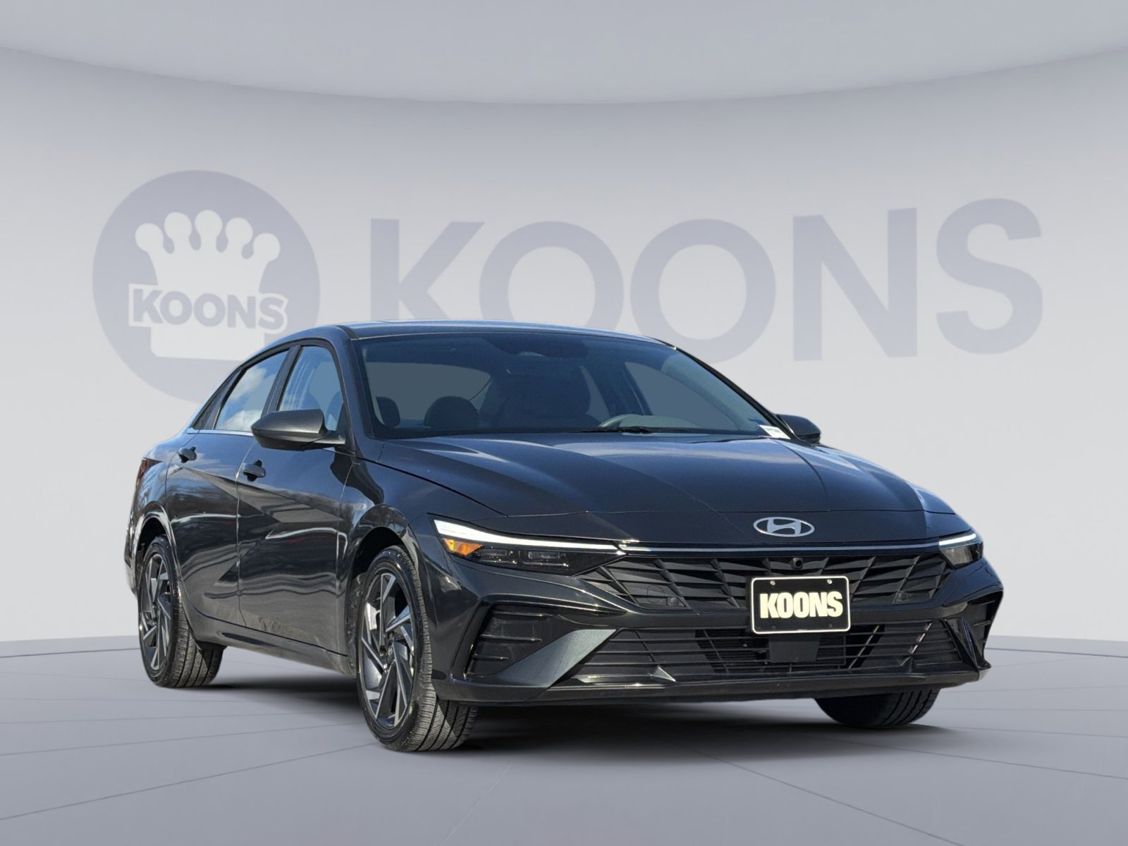 Certified 2025 Hyundai Elantra SEL image 10