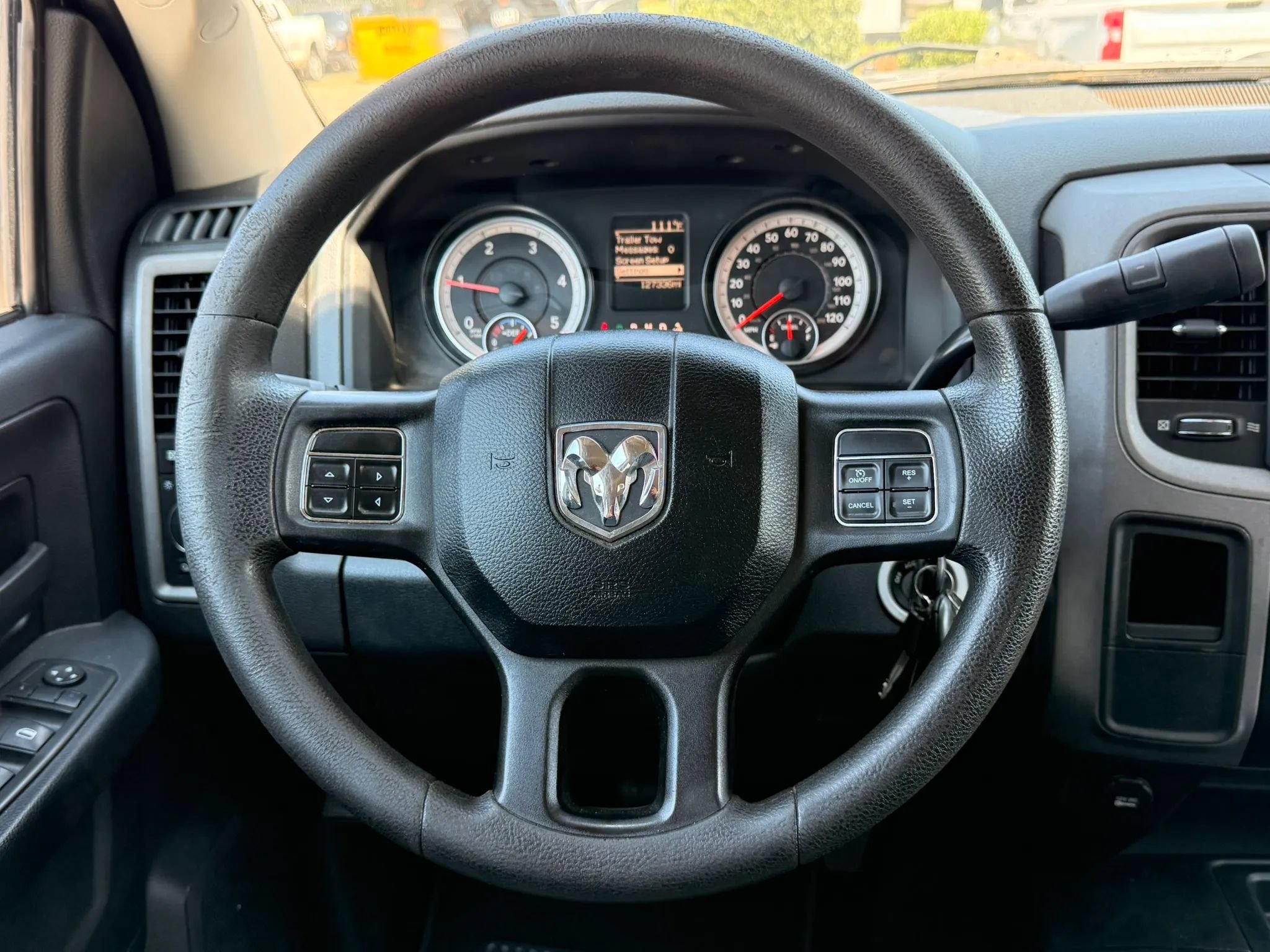 Used 2015 RAM 2500 Tradesman w/ Chrome Appearance Group AWD/4WD image 17