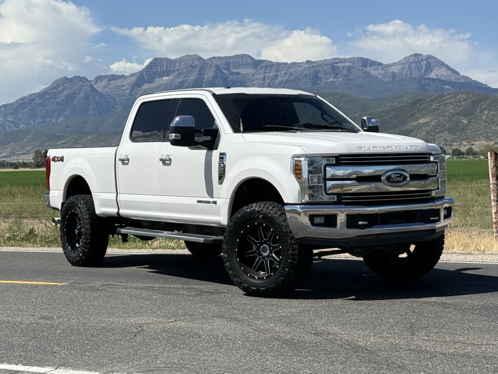 Used 2018 Ford F350 Lariat w/ Lariat Ultimate Package AWD/4WD video 1
