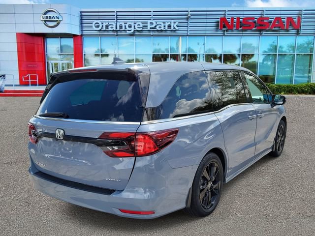 Used 2023 Honda Odyssey Sport image 2