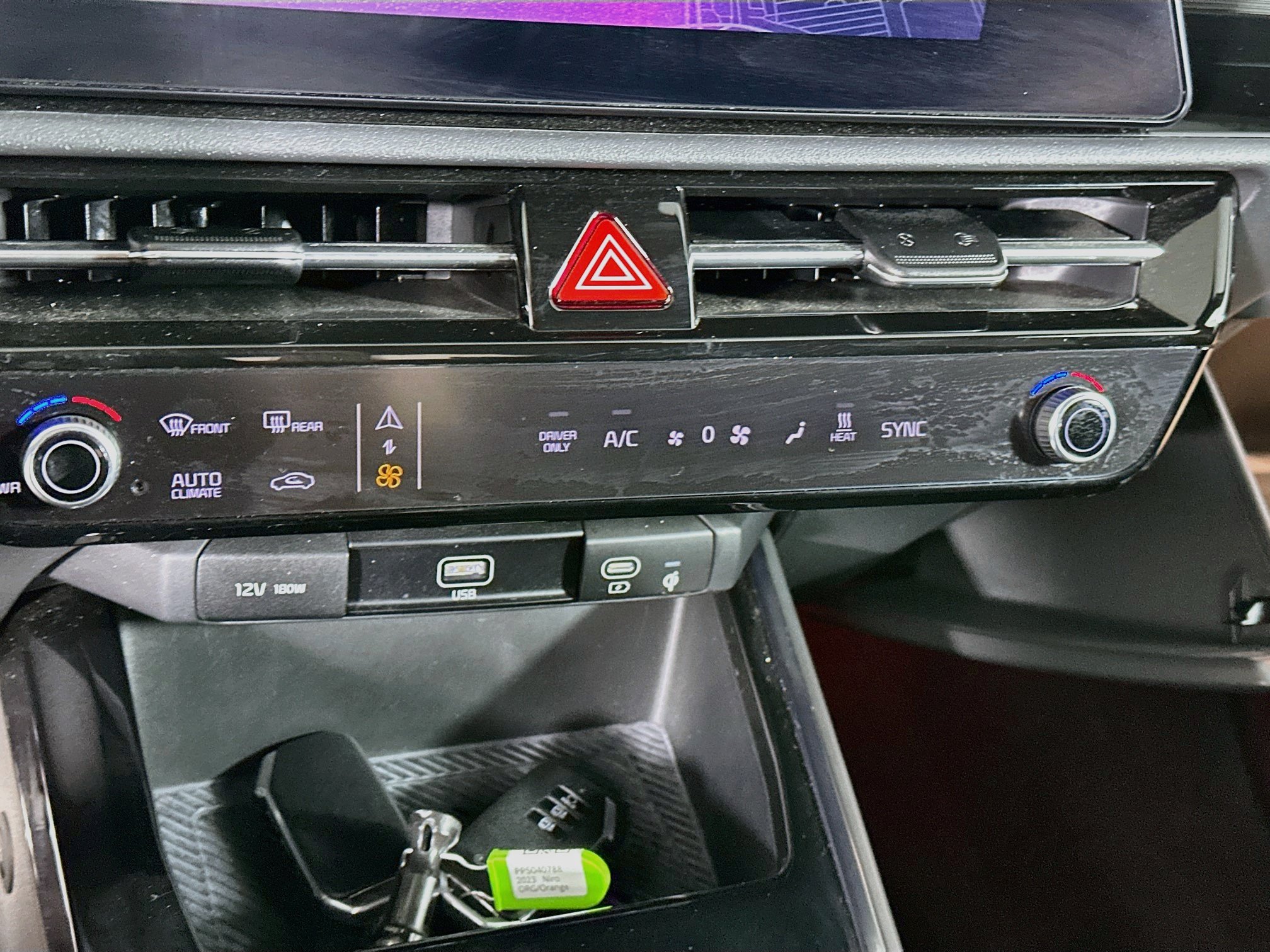 Used 2023 Kia Niro Wave w/ Wave Preserve Package FWD image 24