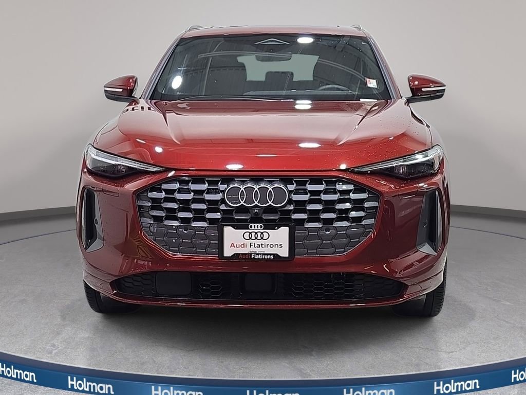 Certified 2025 Audi Q5 Prestige image 3