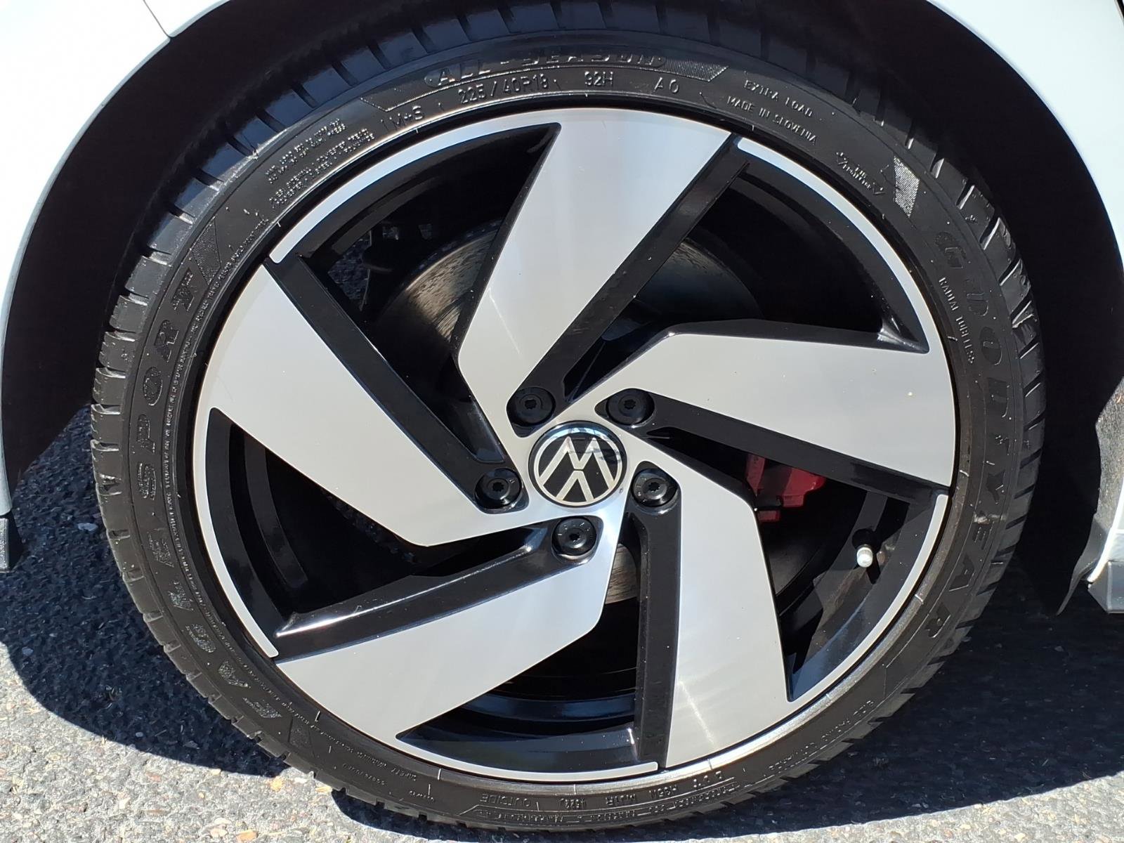 Certified 2023 Volkswagen GTI SE image 9