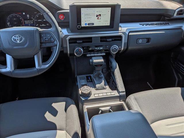 Used 2025 Toyota Tacoma TRD Off-Road AWD/4WD image 17