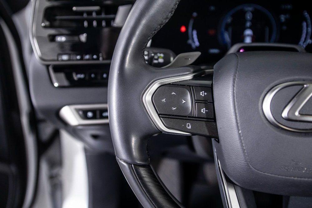 Used 2024 Lexus RX 350 image 35