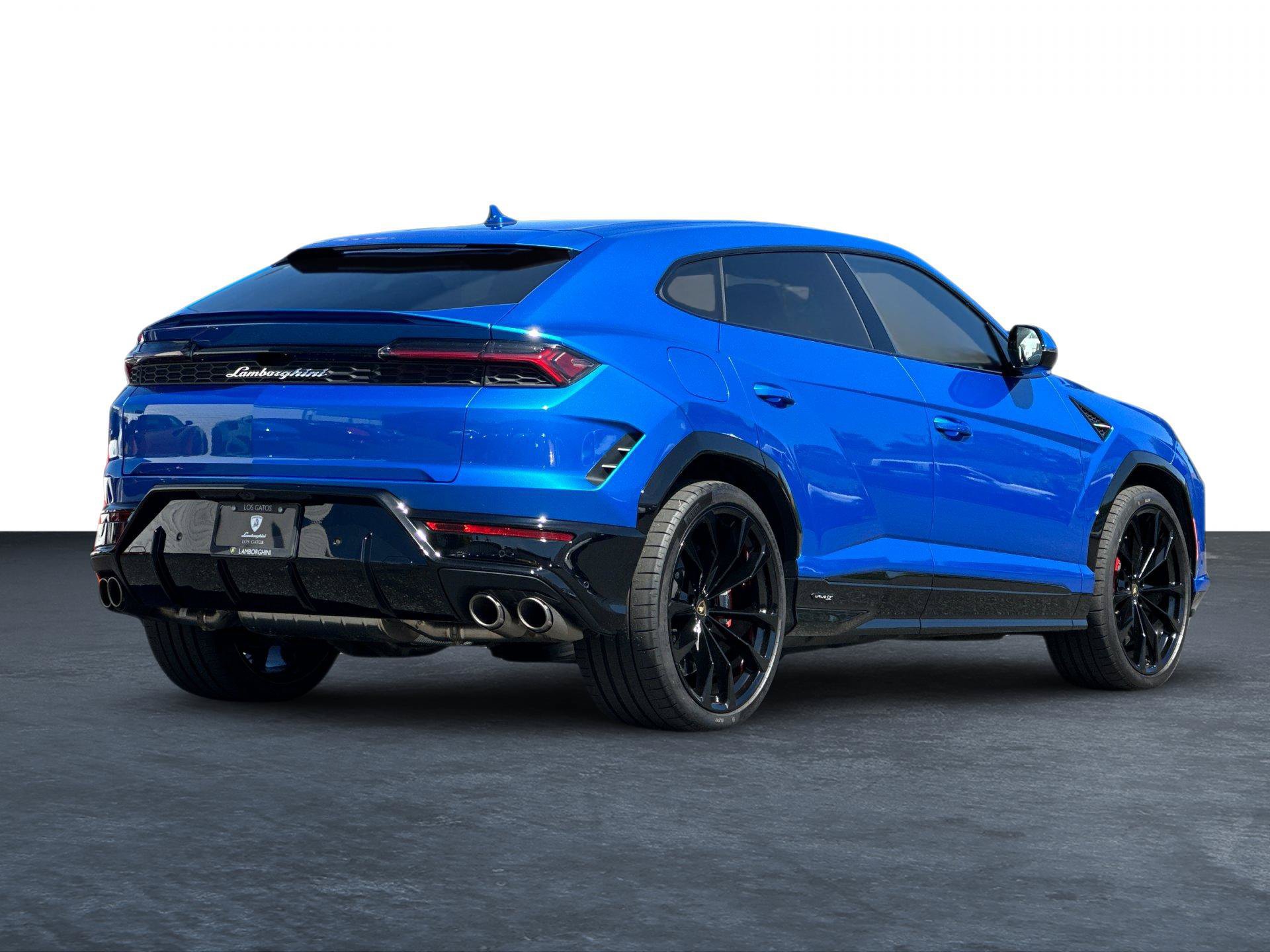 Used 2025 Lamborghini Urus SE AWD/4WD image 3