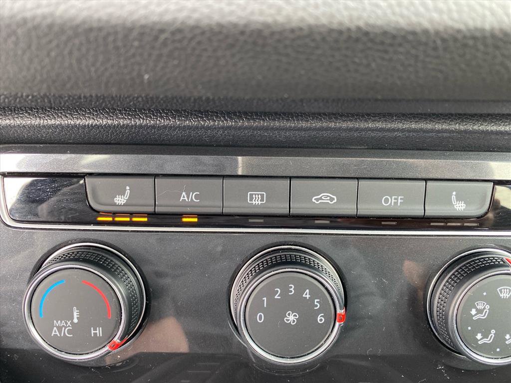 Used 2022 Volkswagen Tiguan S image 15