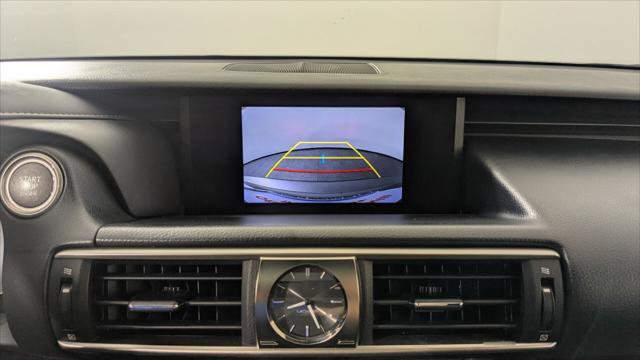 Used 2019 Lexus IS 300 w/ Premium Package RWD image 29