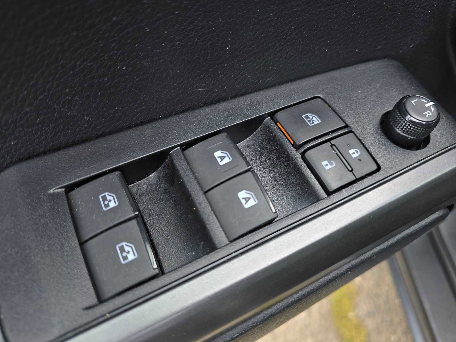 Used 2021 Toyota Tacoma TRD Sport w/ Technology Package image 26