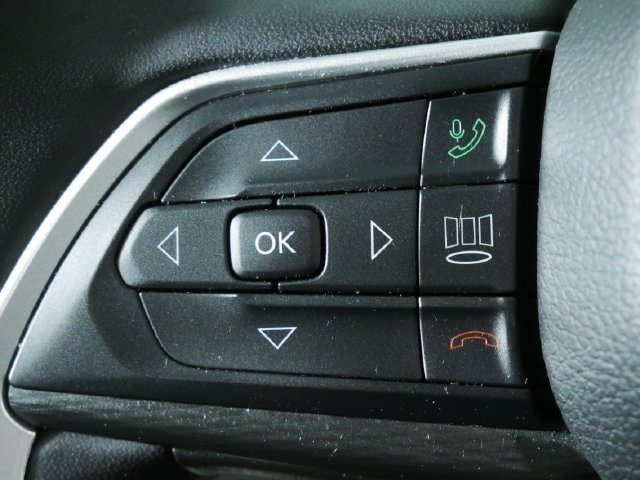 Certified 2023 Jeep Grand Cherokee Altitude AWD/4WD image 24