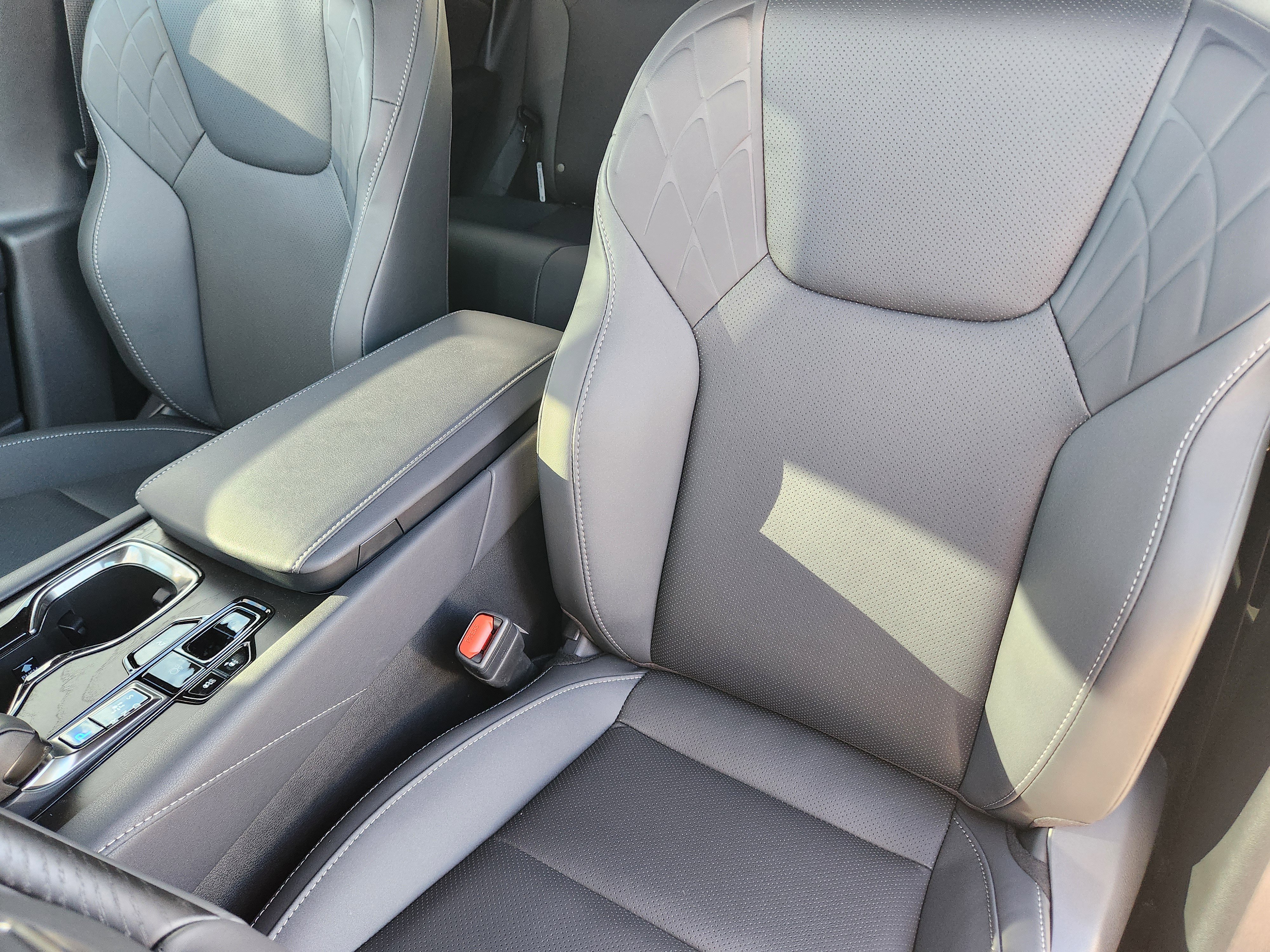 New 2026 Lexus RX 350h AWD/4WD image 18