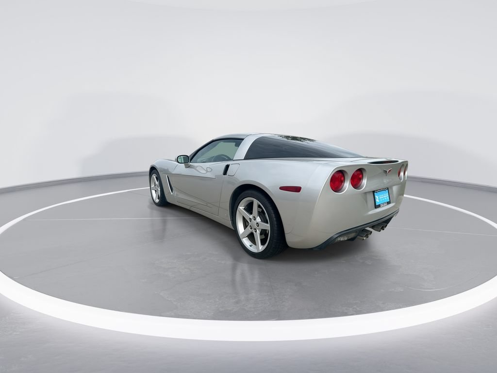 Used 2006 Chevrolet Corvette Coupe w/ Preferred Equipment Group RWD image 6