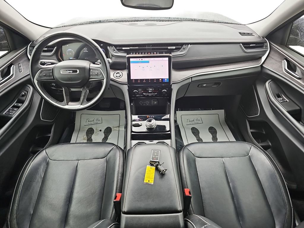 Used 2022 Jeep Grand Cherokee L Limited image 12