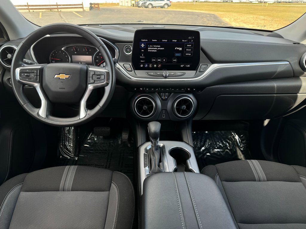 Used 2024 Chevrolet Blazer LT image 13