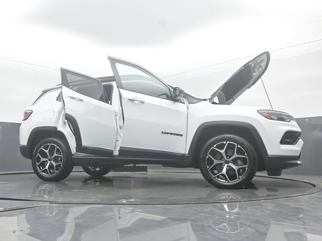 Used 2025 Jeep Compass Limited AWD/4WD image 64