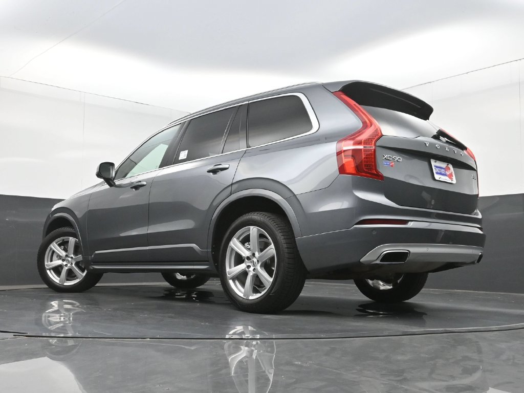 Used 2020 Volvo XC90 T6 Momentum AWD/4WD image 28