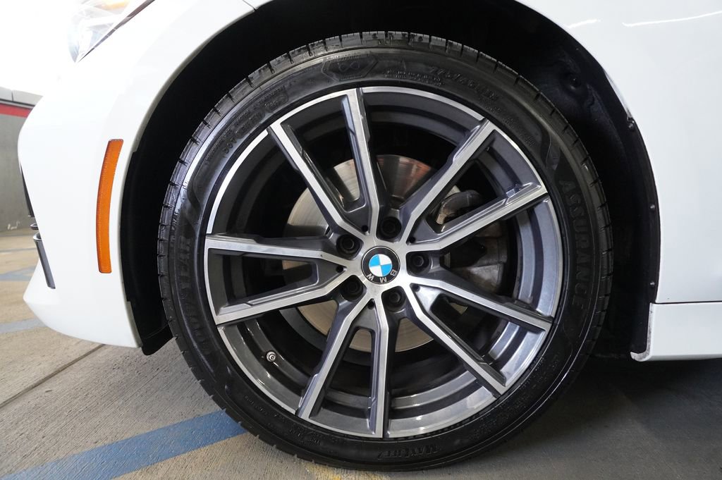 Used 2021 BMW 330i Sedan w/ Driving Assistance Package image 20