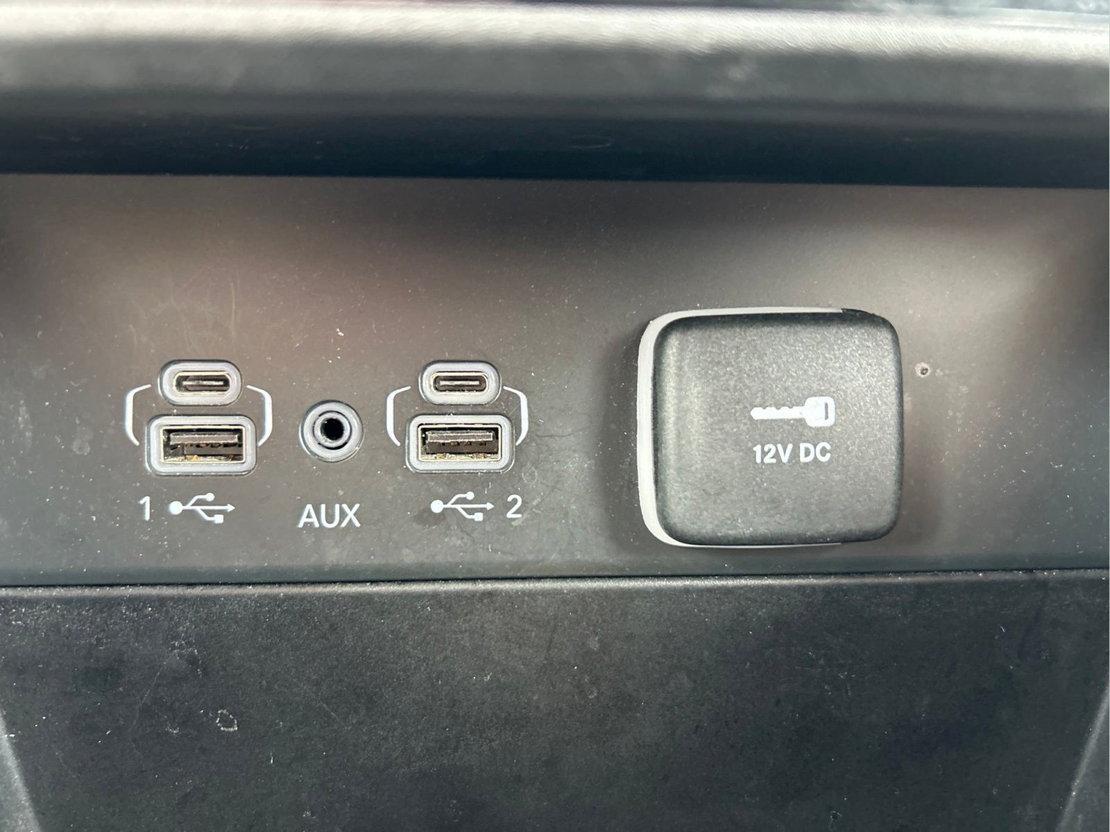 Certified 2023 Jeep Grand Cherokee Limited RWD image 32