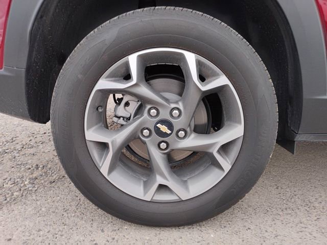 Used 2024 Chevrolet Trax LT w/ LT Convenience Package image 17