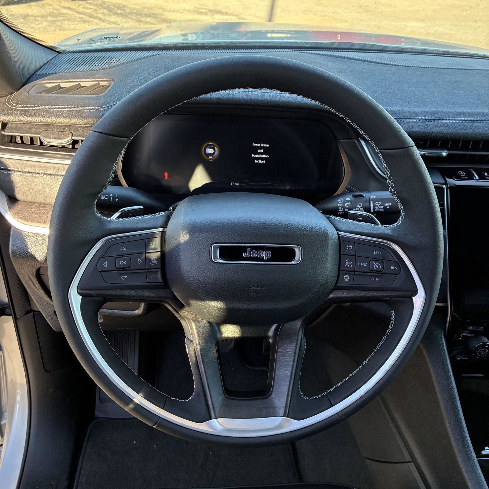 New 2025 Jeep Grand Cherokee L Limited image 5