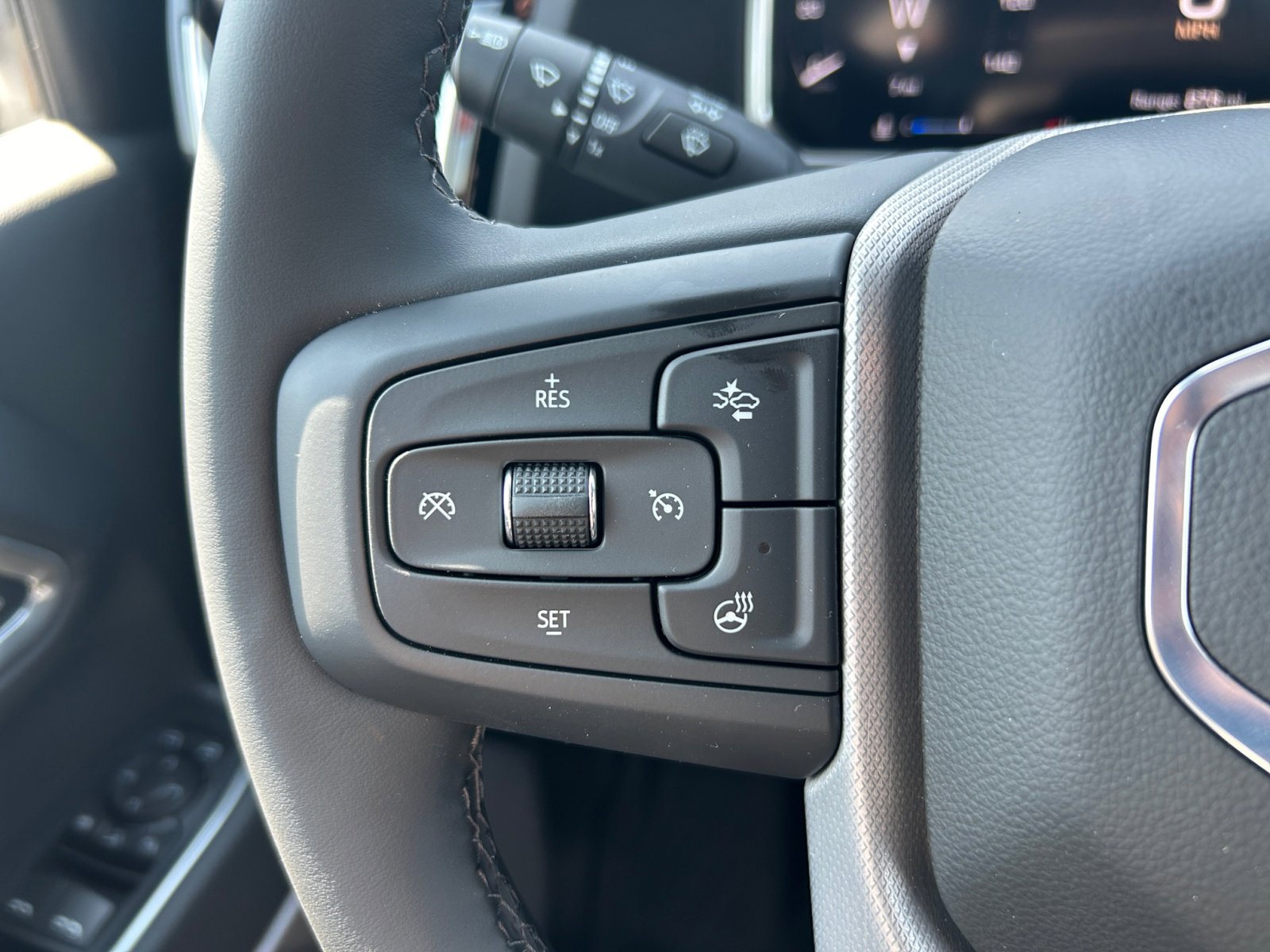 New 2026 GMC Sierra 2500 Denali w/ Denali Reserve Package image 25