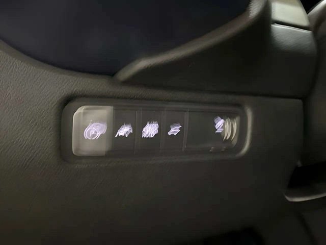 Used 2024 Chevrolet Equinox EV LT FWD image 29