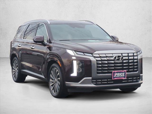 Used 2024 Hyundai Palisade Calligraphy image 3