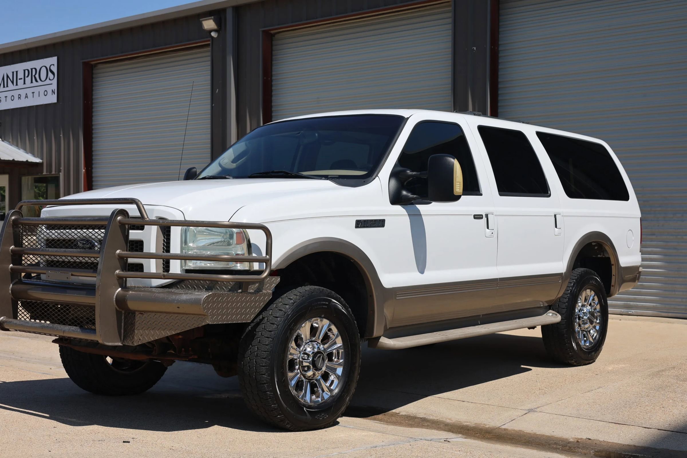 Used 2005 Ford Excursion Eddie Bauer AWD/4WD image 6