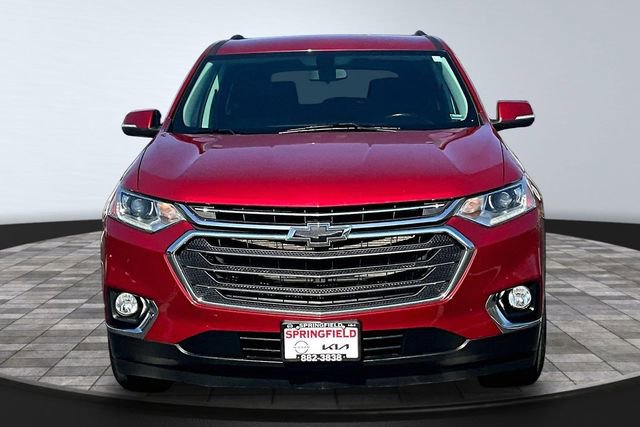 Used 2021 Chevrolet Traverse LT image 2