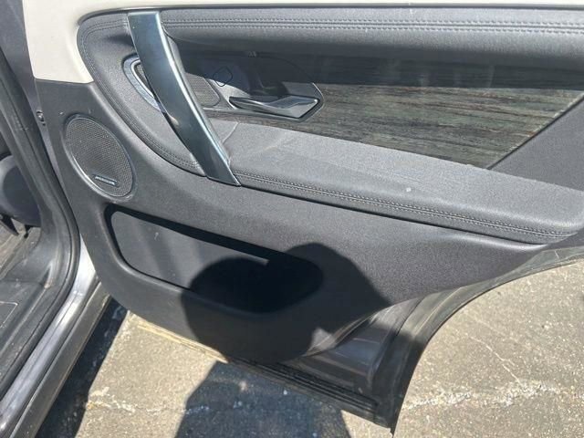 Used 2021 Land Rover Discovery Sport SE image 26