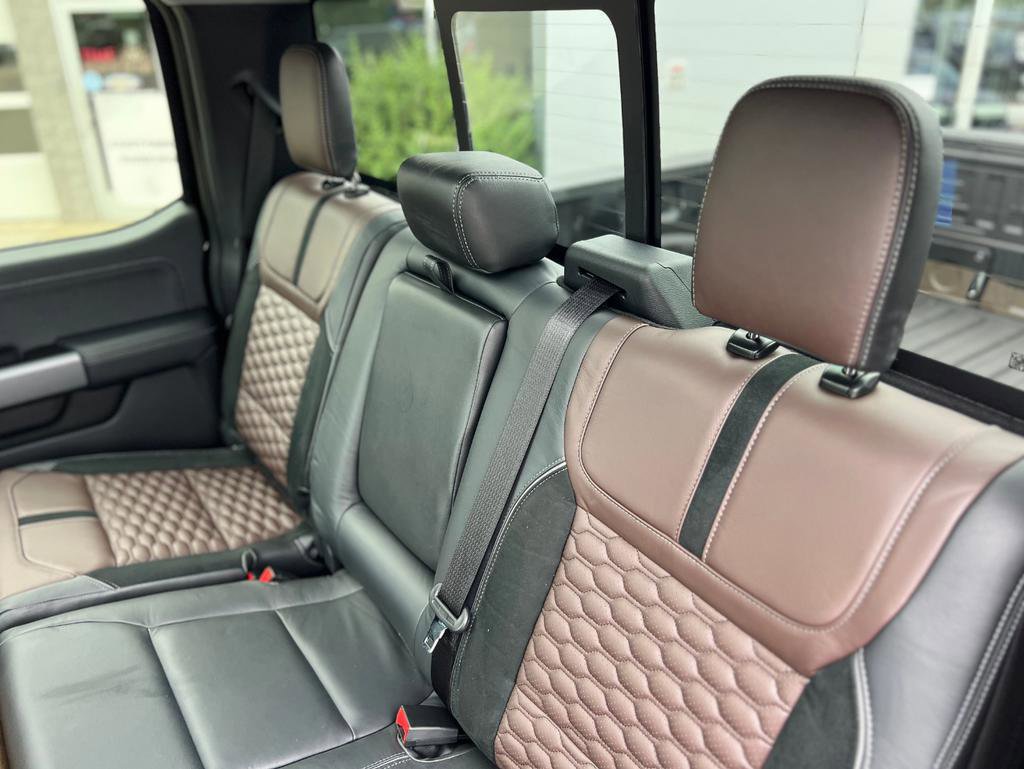 New 2025 Ford F250 Lariat w/ Lariat Ultimate Package image 29