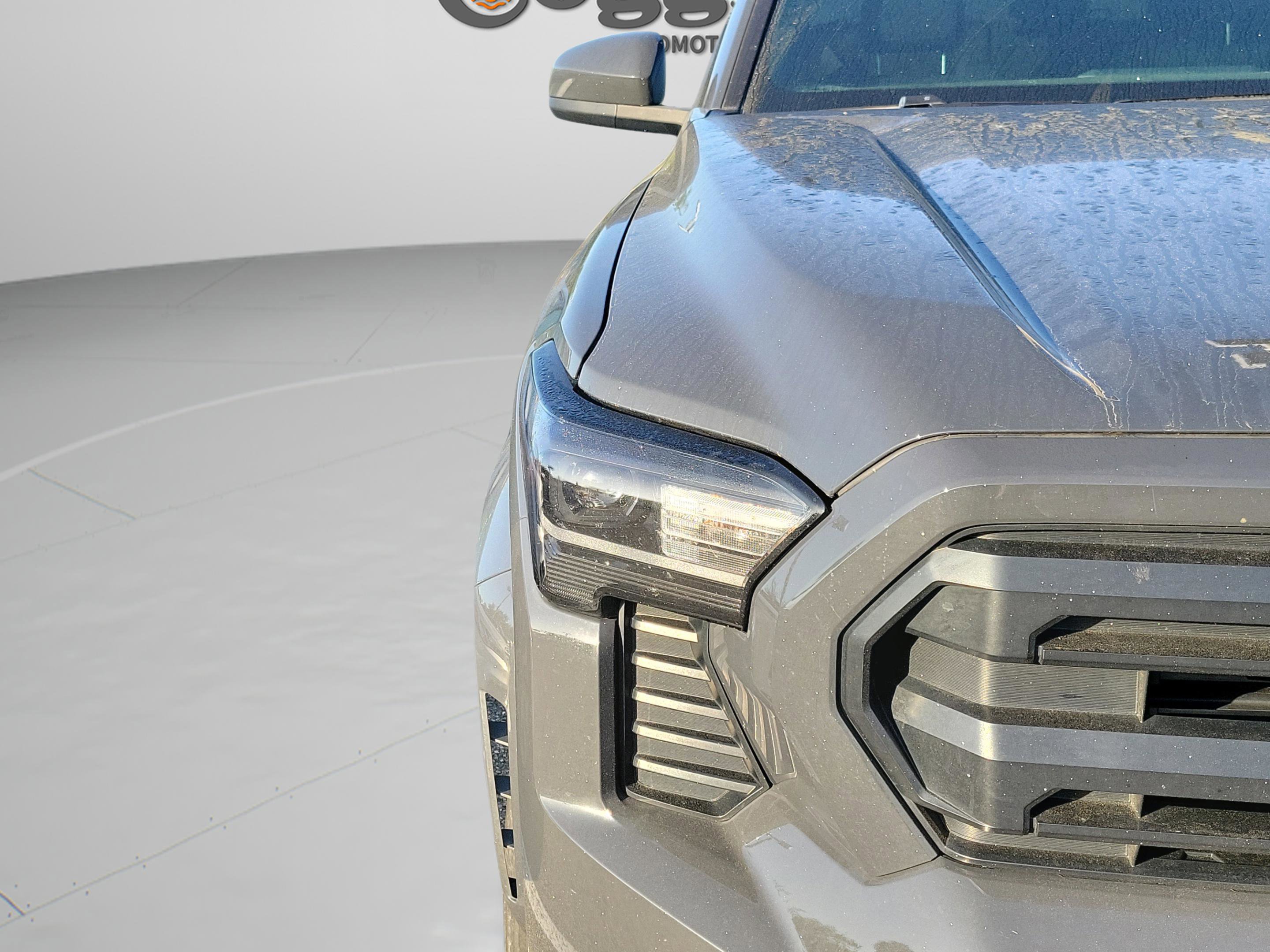 Used 2024 Toyota Tacoma SR5 image 10