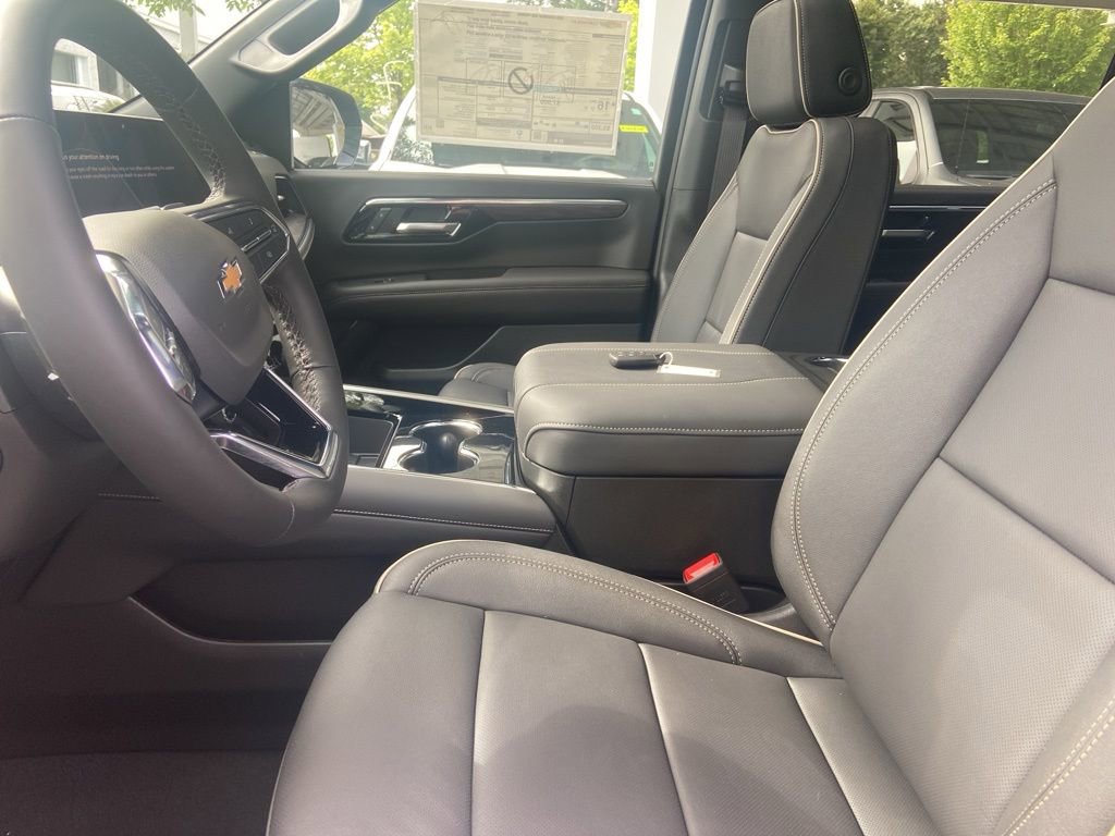 New 2025 Chevrolet Suburban Premier w/ Sun And Tow Package image 7